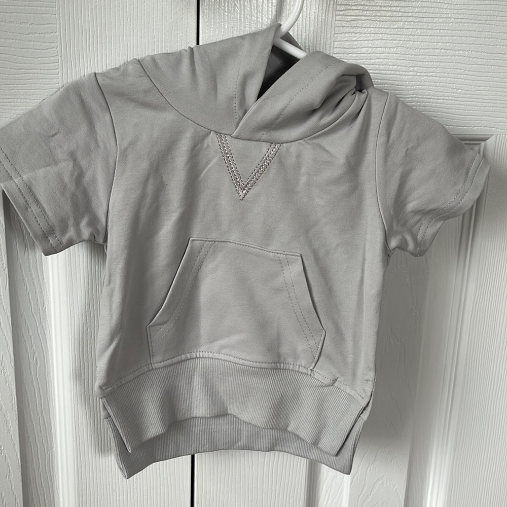 Little Bipsy boys short sleeve light gray hoodie.